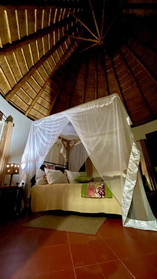 Kibale Guest Cottages Fort Portal Eksteriør billede